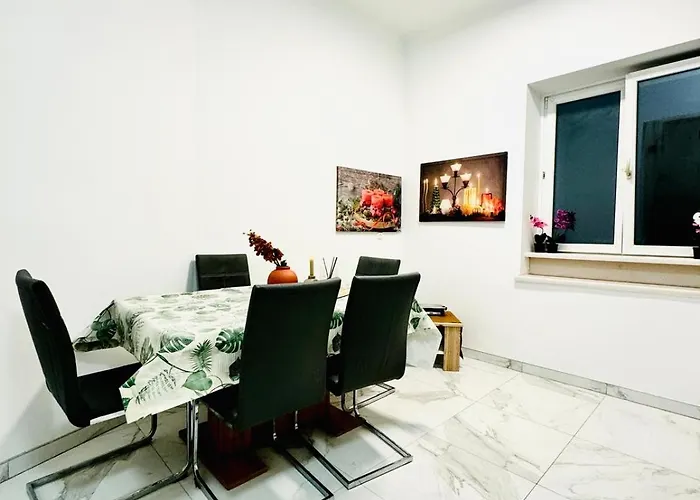 Spacious Private In 5br Near Atzgersdorf Station Bécs