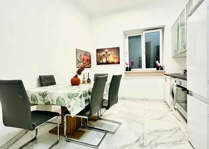 Spacious Private In 5br Near Atzgersdorf Station Bécs