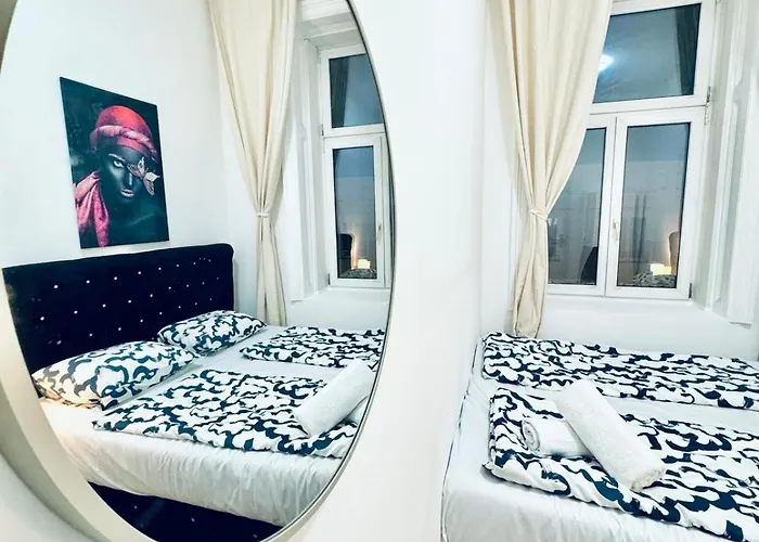 Apartman Spacious Private In 5br Near Atzgersdorf Station Bécs