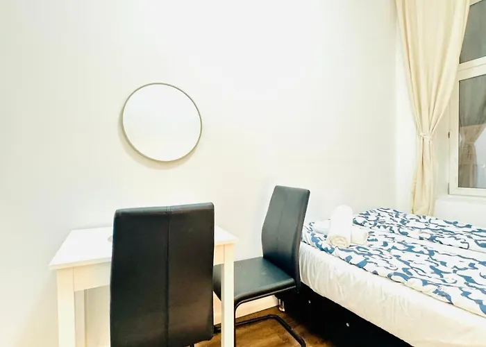 Spacious Private In 5br Near Atzgersdorf Station * Bécs