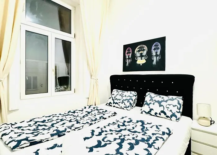 Spacious Private In 5br Near Atzgersdorf Station Bécs