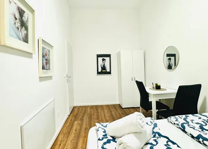 Spacious Private In 5br Near Atzgersdorf Station *
